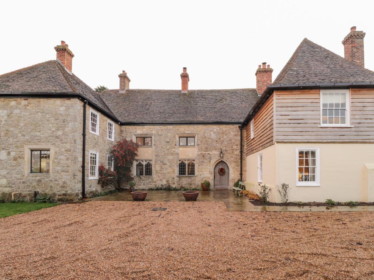 Battel Hall Maidstone Bagian luar foto